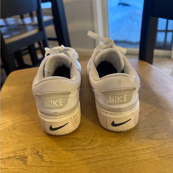 Nike Court Legacy Lift (w7.5) - Picture 6 of 8